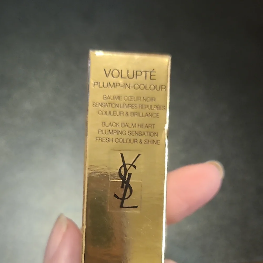 Yves Saint Laurent indulge glossy